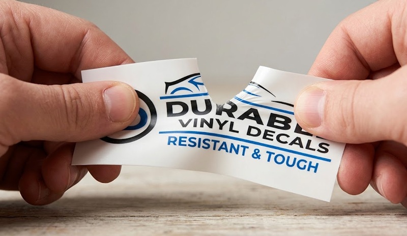 Độ bền cơ học xé không rách của chất liệu decal nhựa sữa