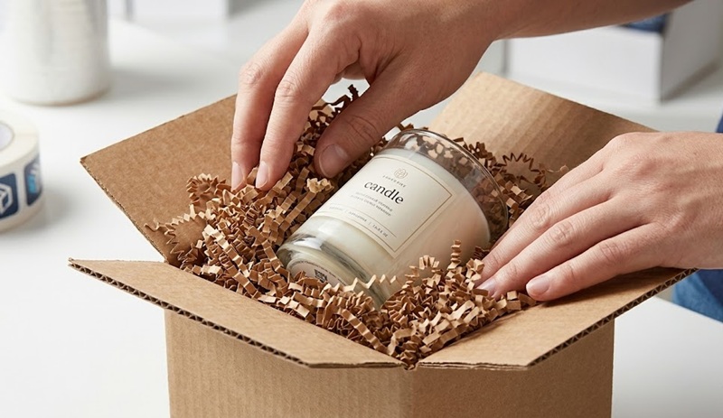 Sử dụng giấy rối Kraft làm phụ kiện chèn lót chống sốc an toàn
