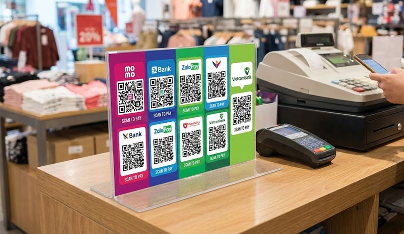In mã QR thanh toán để bàn bằng kệ mica In mã QR thanh toán để bàn bằng kệ mica