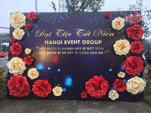 Chất liệu in phông bạt tất niên
