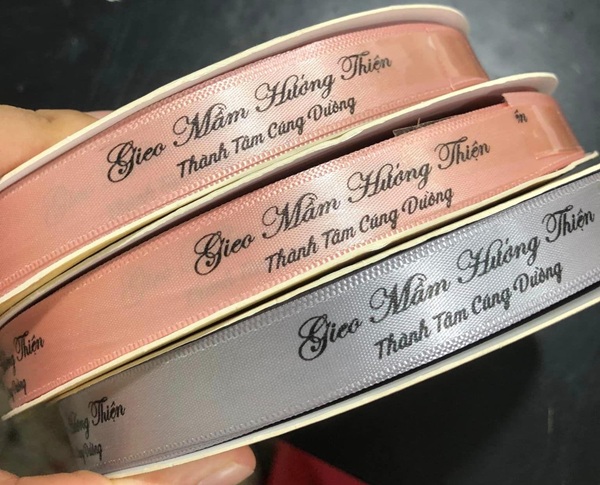 Mẫu ruy băng đẹp – Gợi ý thiết kế ấn tượng, độc đáo và hợp xu hướng