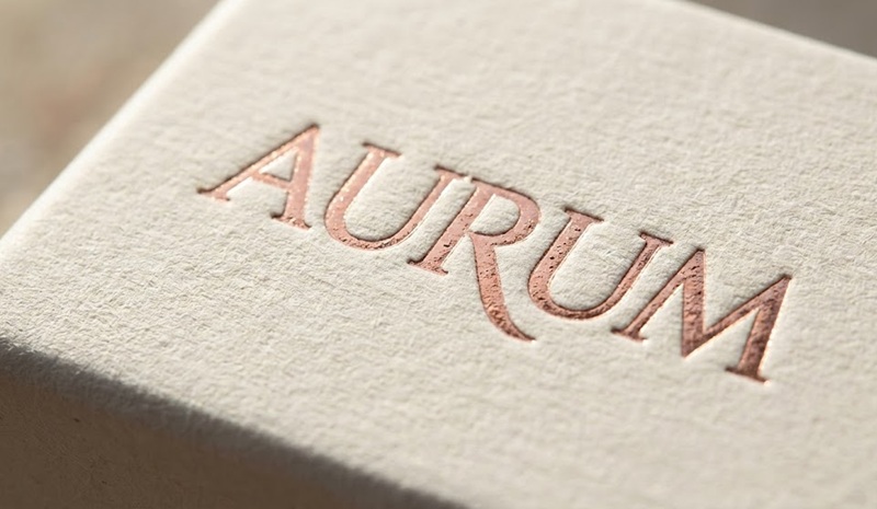 Kỹ thuật ép kim và thúc nổi logo trên hộp giấy