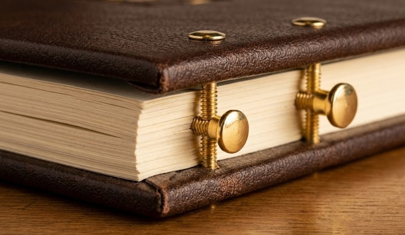 Menu đóng ốc vít mạ vàng sang trọng dễ thay ruột