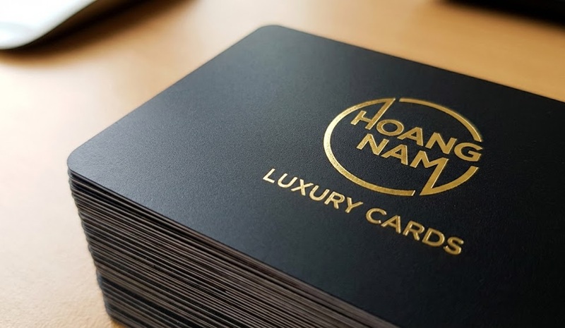 In danh thiếp nhựa ép kim sang trọng bo góc In danh thiếp nhựa ép kim sang trọng bo góc