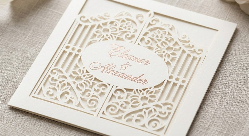 Thiệp cưới cắt laser và ép kim trên giấy mỹ thuật