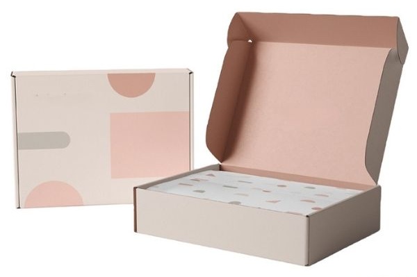 Thiết kế hộp giấy không chỉ đơn thuần là tạo nên một bao bì đẹp mắt mà còn là chiến lược giúp nâng tầm thương hiệu, bảo vệ sản phẩm và gây ấn tượng với khách hàng.