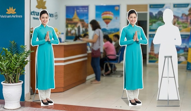 Thiết kế standee mô hình người 3D cắt theo hình
